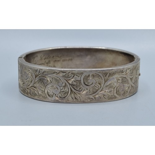 2606 - Vintage 925 silver scrolled bangle. 25grams