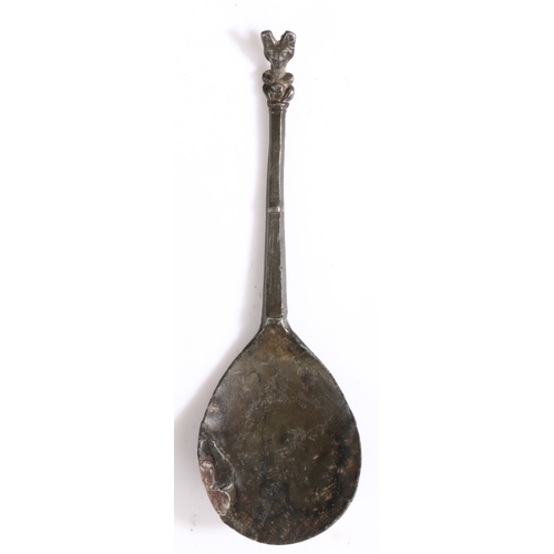 10 - A rare mid-15th century latten horned-headdress knopped spoon, English, circa 1450

 The flattened h... 