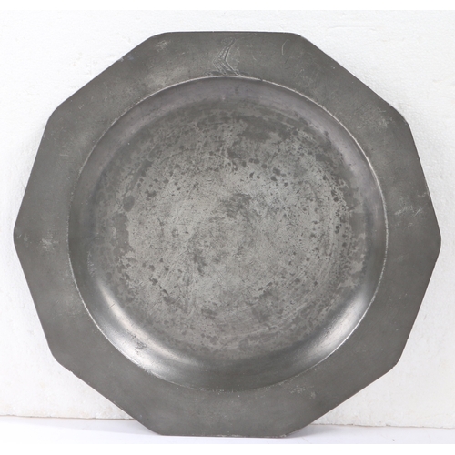 103 - A rare and documented George II pewter decagonal dish, circa 1750

 The ten-sided plain rim engraved... 