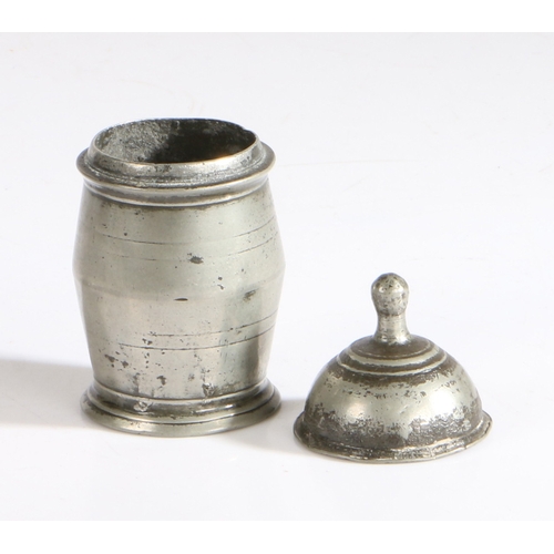 112 - A George II pewter lidded spice pot circa 1730

 Of barrel-shape, the body with paired double linear... 