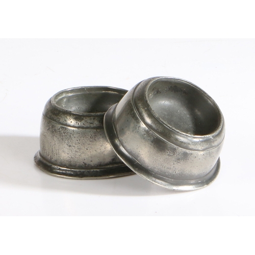 125 - A matched pair of William & Mary pewter trencher salts, circa 1700

 Each of cylindrical form, with ... 