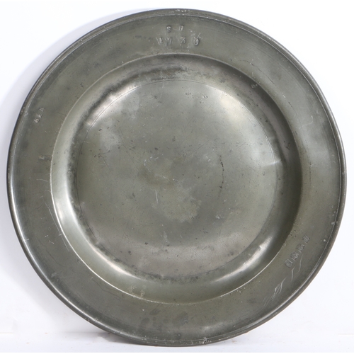 136 - A Queen Anne pewter single-reed dish, Somerset, circa 1710

 Having hallmarks to front rim and touch... 