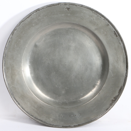 141 - A Charles II pewter multiple-reeded broad rim charger, Derby/London, circa 1680

 With hallmarks to ... 