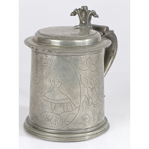31 - A very rare William & Mary Royal commemorative double-portrait pewter wrigglework flat-lid tankard, ... 