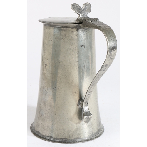 163 - A rare William & Mary/Queen Anne pewter flat-lid spouted flagon, Northumberland, circa 1700-10

 Hav... 