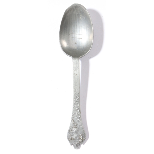 237 - A pewter royal portrait cast decorated trifid spoon

 The end of the stem cast with a profile bust o... 