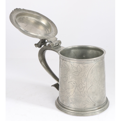 31 - A very rare William & Mary Royal commemorative double-portrait pewter wrigglework flat-lid tankard, ... 