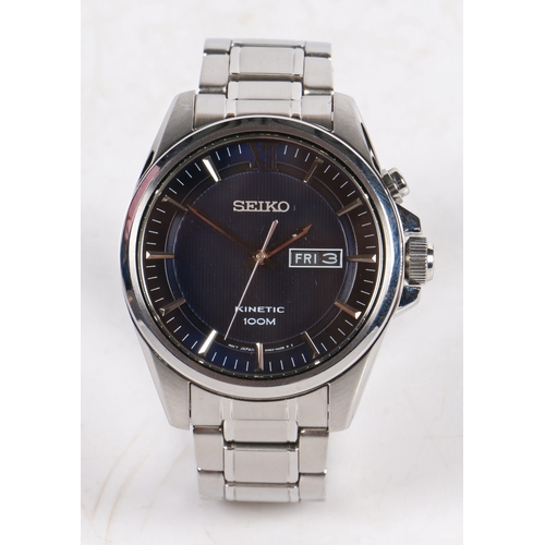 163 - A Seiko Kinetic 100M gentleman's stainless steel wristwatch, model no. 5M83-0AC0, the signed midnigh... 