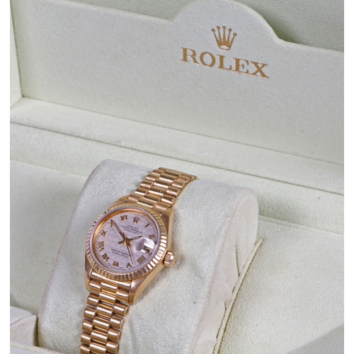 174 - An 18 carat gold Rolex Datejust ladies wristwatch, model no. 79178, case no. K130XXX, circa 2000, th... 