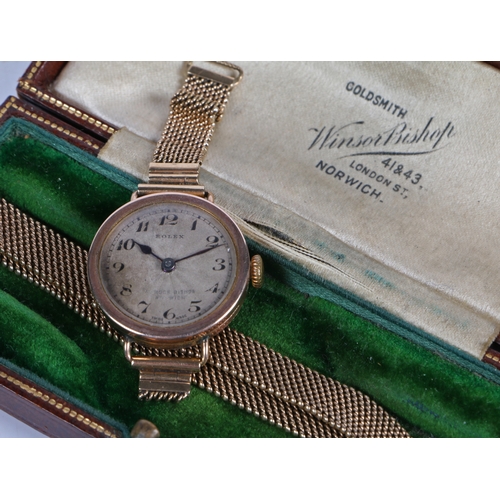 175 - A Rolex 9 carat gold ladies wristwatch, the signed engine turned dial with Arabic numerals, manual w... 