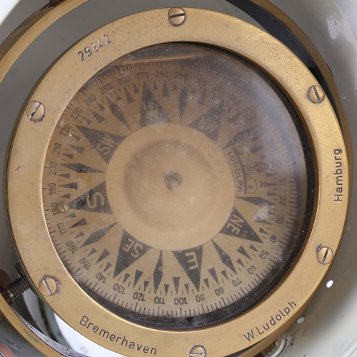 121 - A 20TH CENTURY GERMAN NAUTICAL COMPASS BY W. LUDOLPH OF BREMERHAVEN. A 20th century German nautical ... 