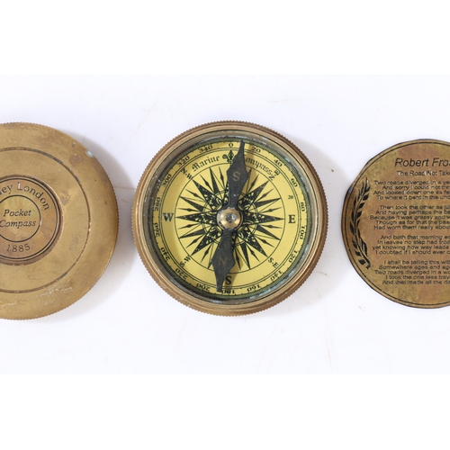 122 - A STANLEY LONDON POCKET COMPASS 1885. A Stanley London Pocket Compass 1885, with poem 