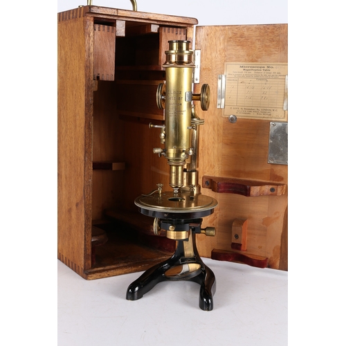 127 - A LEITZ WETZLER 165904 MICROSCOPE. A Leitz Wetzler 165904 microscope, brass mounted with black lacqu... 