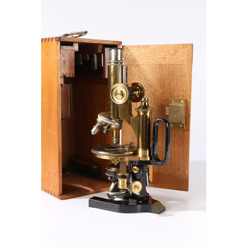 131 - A LATE 19TH/EARLY 20TH CENTURY MICROSCOPE BY C. REICHERT WEIN NO 44710. A late 19th/Early 20th centu... 