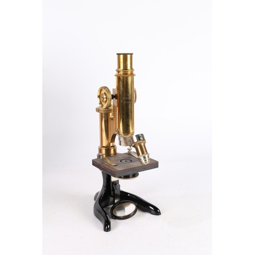 134 - A E LEITZ WETZLAR NO104629 MICROSCOPE. A E Leitz Wetzlar No104629 microscope, brass and black lacque... 