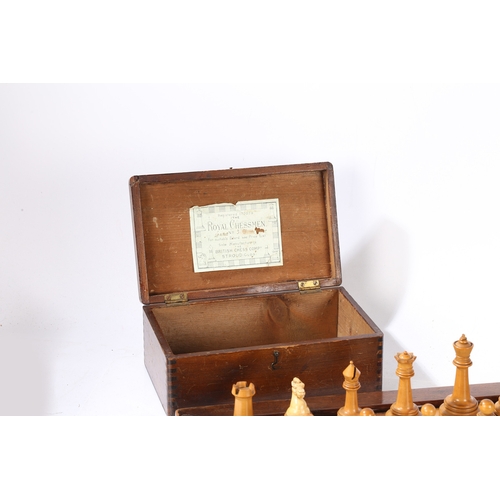 161 - A Victorian British Chess Company Stroud, Royal Chessmen No 3 register 177079 complete set with orig... 