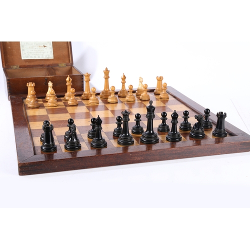 161 - A Victorian British Chess Company Stroud, Royal Chessmen No 3 register 177079 complete set with orig... 