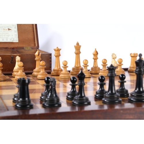 161 - A Victorian British Chess Company Stroud, Royal Chessmen No 3 register 177079 complete set with orig... 