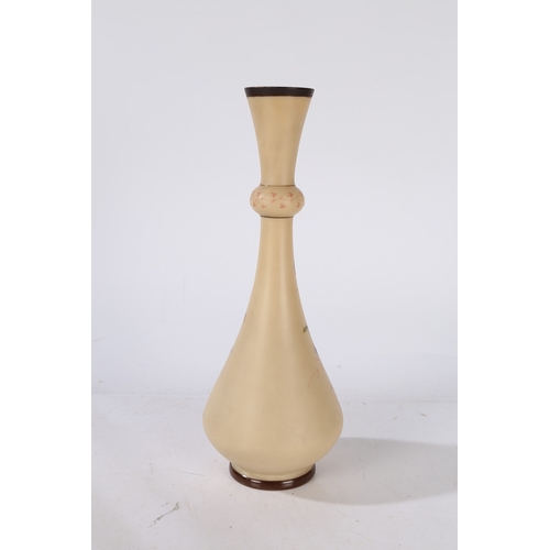 184 - AN EARLY 20TH CENTURY SATIN GLASS VASE BY FERDINAND VON POSCHINGER, CIRCA 1900, GERMAN. Having slend... 