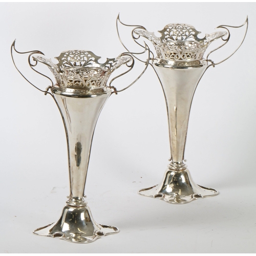 260 - A LARGE PAIR OF ART NOUVEAU SILVER VASES, WALKER AND HALL, CHESTER 1907, 31.3OZ, 32CM HIGH (2). A la... 