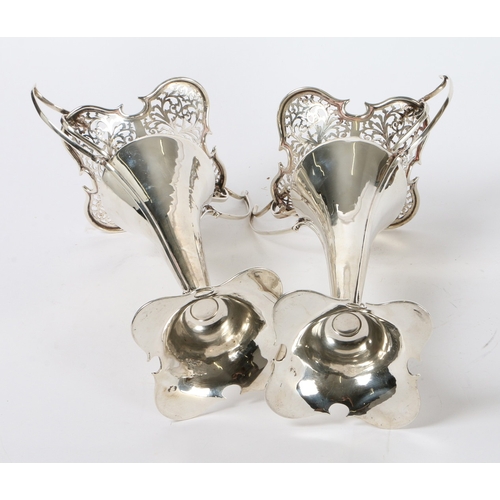 260 - A LARGE PAIR OF ART NOUVEAU SILVER VASES, WALKER AND HALL, CHESTER 1907, 31.3OZ, 32CM HIGH (2). A la... 