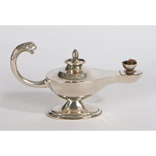 261 - AN EARLY 20TH CENTURY AMERICAN HANDMADE SILVER ALADDIN'S LAMP TABLE LIGHTER C.1920. An early 20th Ce... 