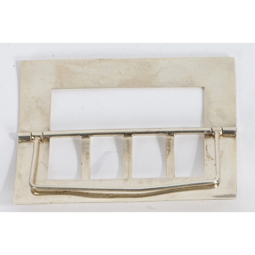 265 - A SILVER BELT BUCKLE, JOSEPH GLOSTER, BIRMINGHAM 1900, 35 GRAMS, 8CM LONG. A silver belt buckle, Jos... 