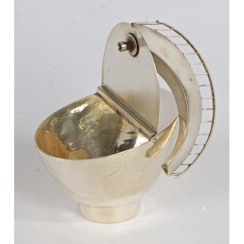 278 - AN UNUSUAL MODERNISTIC MUSTARD POT WITH DRAWBRIDGE LOCKING MECHANISM. MAKER RJA, LONDON 1993. An unu... 