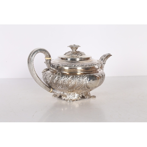 289 - A LATE GEORGE III/ EARLY GEORGE IV SILVER TEAPOT. London 1820, maker Joseph Angell I, with acanthus ... 