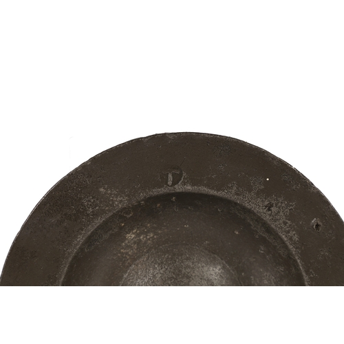 1 - AN IMPORTANT PLANTAGENET PEWTER SAUCER OR SPICE PLATE, ENGLISH, CIRCA 1400. The flat rim with hammer... 