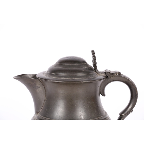 121 - AN EASY 19TH CENTURY OEWS GALLON ALE JUG, ENGLISH, CIRCA 1830. Having a bulbous body with fillet bel... 