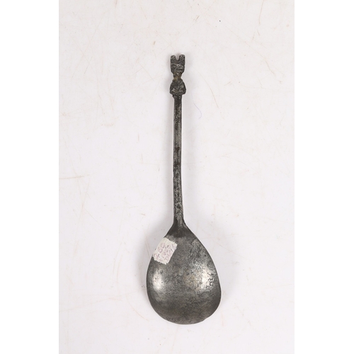 148 - A RARE MID-15TH CENTURY HORNED HEADDRESS PEWTER SPOON, ENGLISH, CIRCA 1450. Having a tapering hexago... 