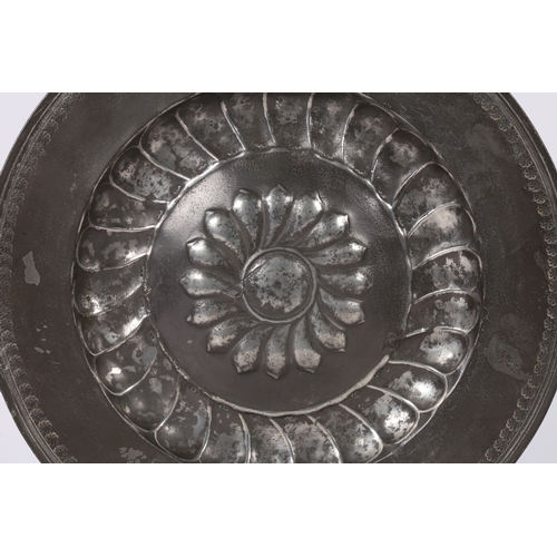 2 - A RARE WILLIAM & MARY PEWTER REPOUSSÉ DECORATED 'ROSEWATER' DISH, CIRCA 1690. The multiple reeded ri... 