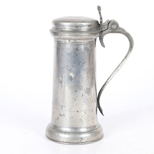 47 - A SMALL CHARLES I PEWTER FLAGON, CIRCA 1630. With two pairs of narrow incised lines to lower cylindr... 