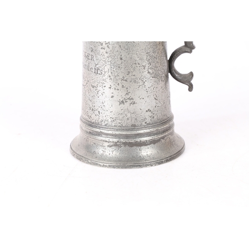 48 - A SMALL GEORGE III PEWTER SPIRE FLAGON, WORCESTERSHIRE, DATED 1776. Having a knopped dome-lid, open ... 