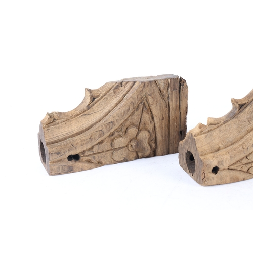 522 - A PAIR OF 15TH CENTURY ENGLISH CARVED OAK CORNER SPANDRELS. possibly from a rood screen with leaf an... 