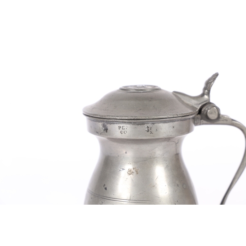 54 - A VICTORIAN PEWTER IMPERIAL PINT DOME-LIDDED BULBOUS MEASURE, GLASGOW, CIRCA 1850. With typical crow... 