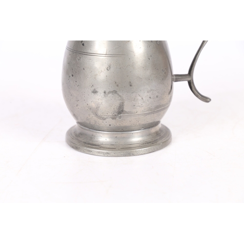 54 - A VICTORIAN PEWTER IMPERIAL PINT DOME-LIDDED BULBOUS MEASURE, GLASGOW, CIRCA 1850. With typical crow... 