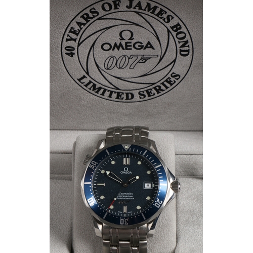 107 - AN OMEGA SEAMASTER PROFESSIONAL DIVER LIMITED SERIES 40 YEARS OF JAMES BOND GENTLEMAN'S STAINLESS ST... 