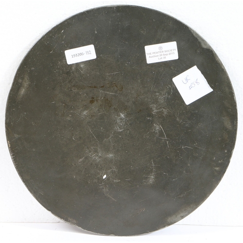 108 - AN EARLY 19TH CENTURY PEWTER SCALE PLATE, CIRCA 1825. Of typical flat-form, with narrow raised rim, ... 