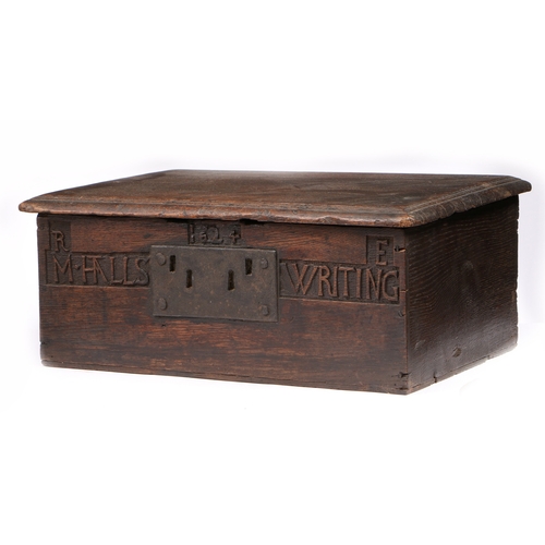 157 - A RARE JAMES I BOARDED OAK BOX, NAMED AND DATED 1624. Having a triple-reeded one-piece top, the frie... 