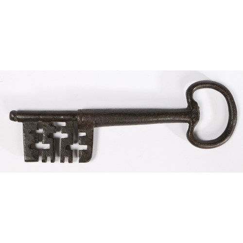 198 - A LARGE 17TH CENTURY IRON KEY, ENGLISH. Having a stepped solid shank, with ball finial, a four-part ... 