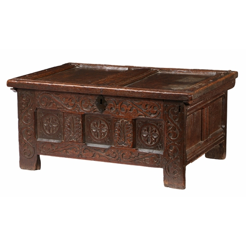 380 - A RARE & GOOD ELIZABETH I OAK TABLE-BOX, CIRCA 1580. Of shallow form, having a twin-panelled pivotal... 