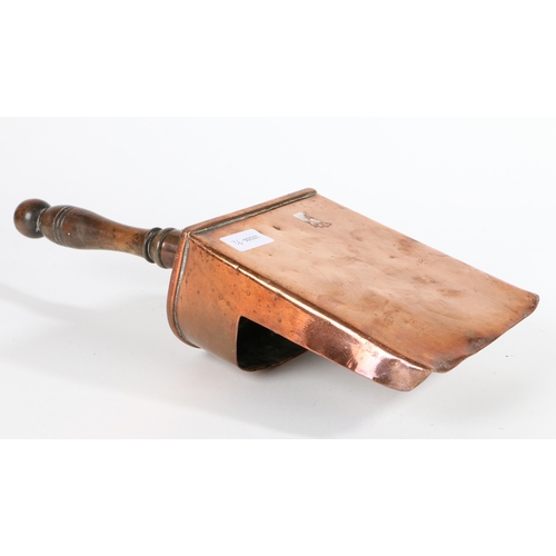 47 - A 19TH CENTURY SEAMED COPPER COAL SHOVEL, ENGLISH. The blade with shallow sides and arched canopy, a... 