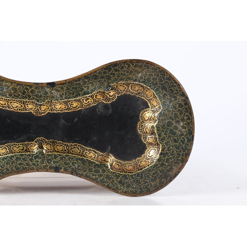 104 - A 19TH CENTURY PAPIER MACHÉ CANDLE- SNUFFER TRAY, ENGLISH. Of rounded rectangular waisted form, with... 