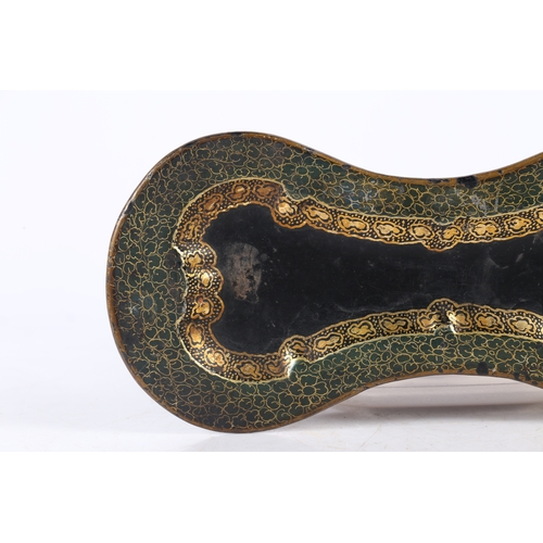 104 - A 19TH CENTURY PAPIER MACHÉ CANDLE- SNUFFER TRAY, ENGLISH. Of rounded rectangular waisted form, with... 