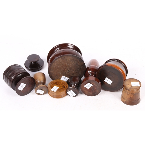 211 - A QUANTITY OF TREEN, MAINLY ENGLISH. To include a lignum-vitae lidded pot; a large fruitwood lidded ... 