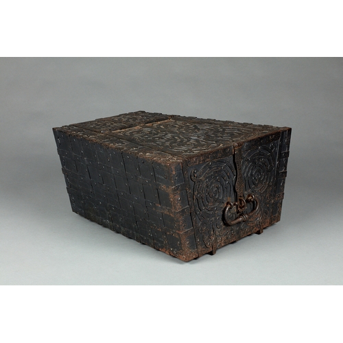 114 - A RARE AND DOCUMENTED TUDOR IRON BOUND OAK TRAPEZIUM SHAPED STRONG BOX, ANGLO/FLEMISH, CORBY CASTLE,... 