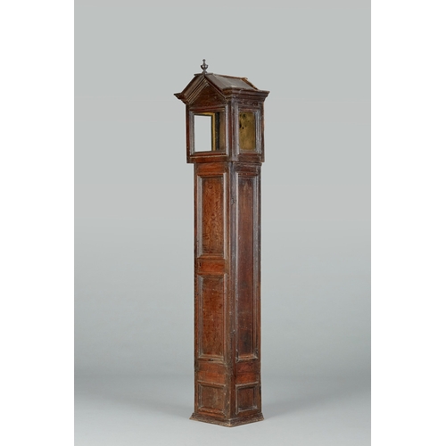 20 - A RARE WILLIAM AND MARY OAK HOOK AND SPIKE JOINED LONGCASE CLOCK CASE, WITHOUT MOVEMENT, ENGLISH, CI... 