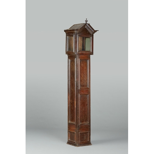 20 - A RARE WILLIAM AND MARY OAK HOOK AND SPIKE JOINED LONGCASE CLOCK CASE, WITHOUT MOVEMENT, ENGLISH, CI... 